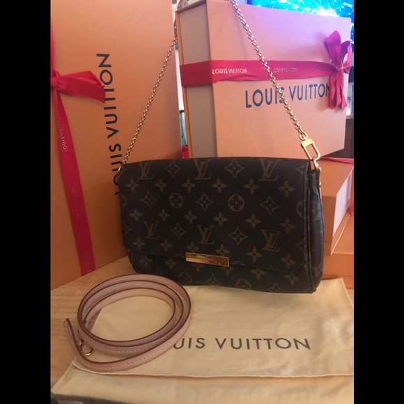 Louis Vuitton Handbags - 👜👜💐💐Authentic Louis Vuitton Favorite MM